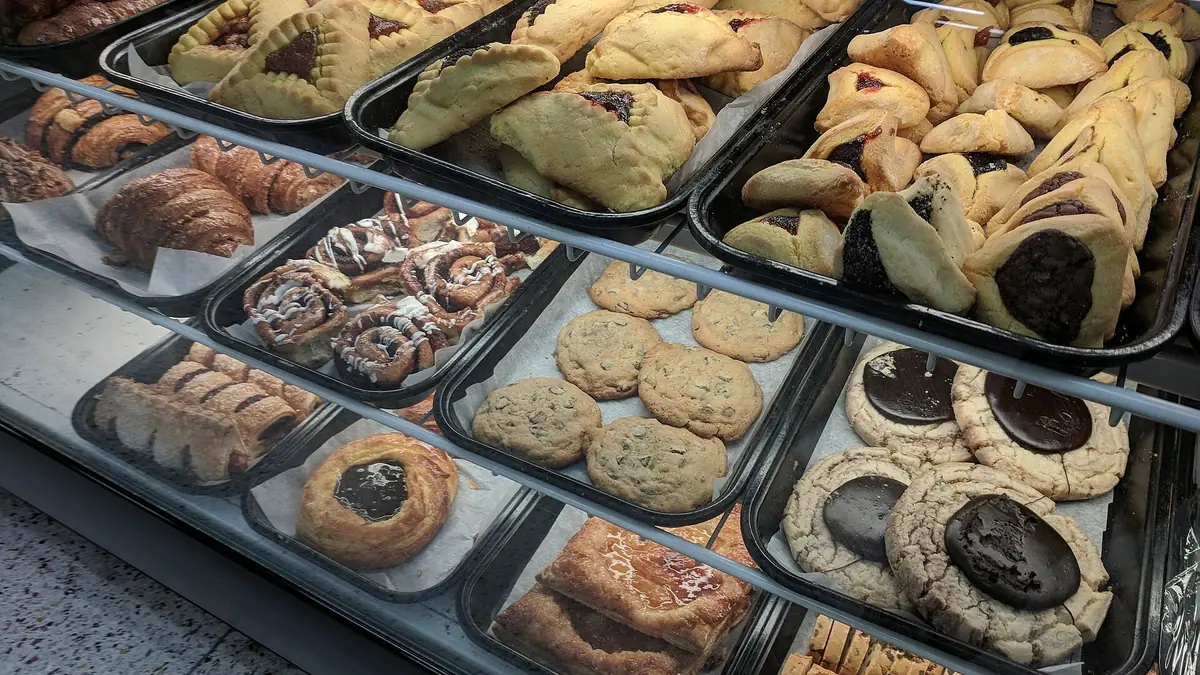 Warrens Bakery Weston-super-Mare – bakery in Weston-super-Mare town centre